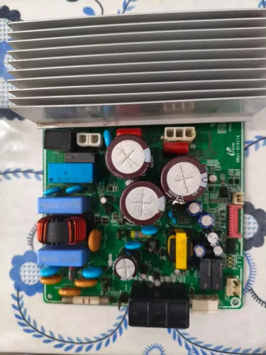 Placa eletrônica principal da condensadora Samsung Inverter vírus doctor 9/12 mil btus.