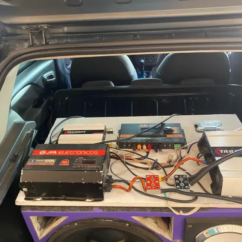 Caixa trio som automotivo 