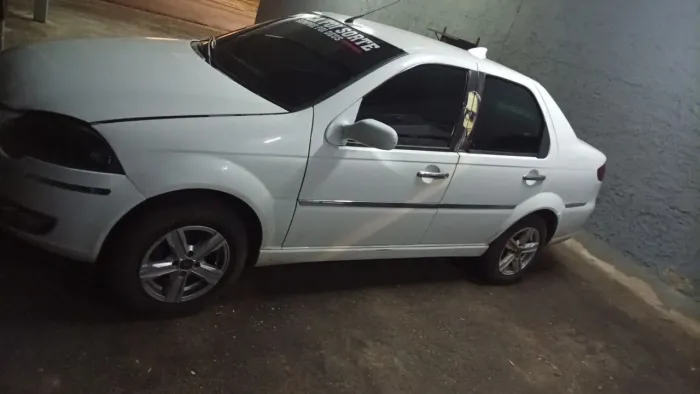 Fiat Siena Tetrafuel 1.4 MPI Fire Flex 8V 4P 2008