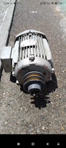 Motor Elétrico 5 CV Blindado Trifásico 220/380V Com Polia Ferro Usado