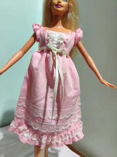 Vestido/camisola Barbie Quebra nozes fashion pack 2001