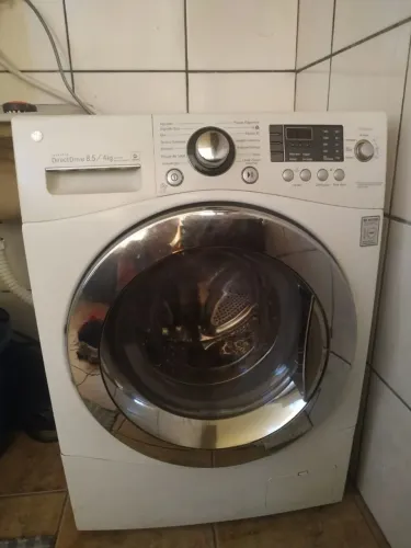 Lavadora LG lava e seca 8kg