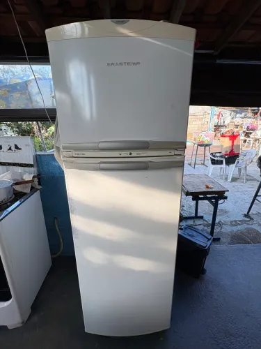 Geladeira Brastemp 410 litros - Frost Free