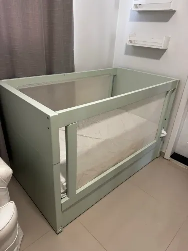 Berço MDF resistente + colchão