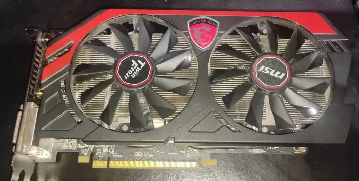 AMD R9 270 2GB GDDR5 original da MSI, muito conservada.
