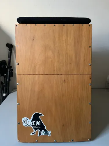 Cajon elétrico acústico