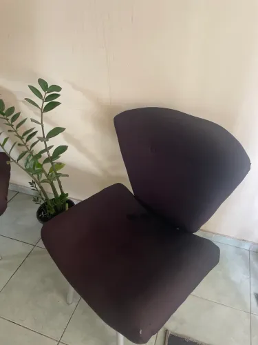 Poltronas preta/2 por R$100