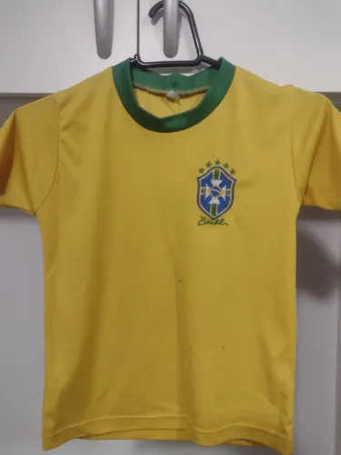 Camiseta Brasil, Tamanho 06