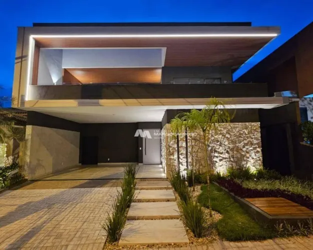 Casa com 3 dormitórios à venda, 320 m² por R$ 2.790.000,00 - Condomínio Vilage La Montagne