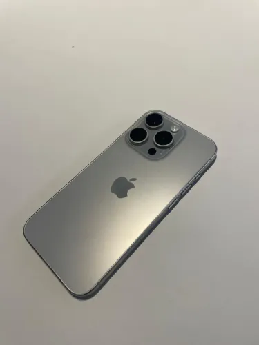 Iphone 15 pro cinza titanium 128gb apple
