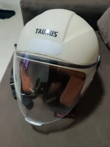 Capacete feminino 58