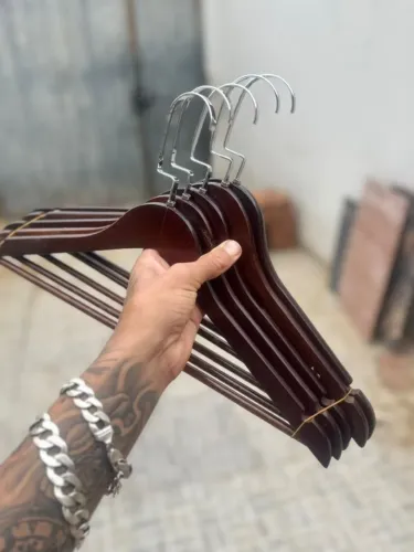 Cabides Premium