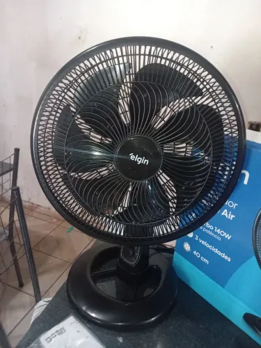 Ventilador novo de mesa 