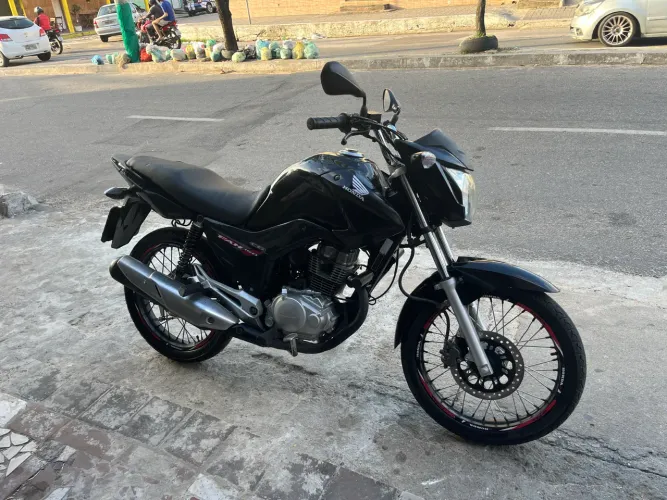 Fan 150 2014 toda em dias