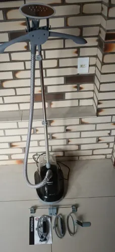 Passadeira a Vapor Vertical (Steamer) de Chão - marca Mondial