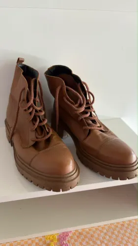 Bota de Couro Marrom - TAM 39
