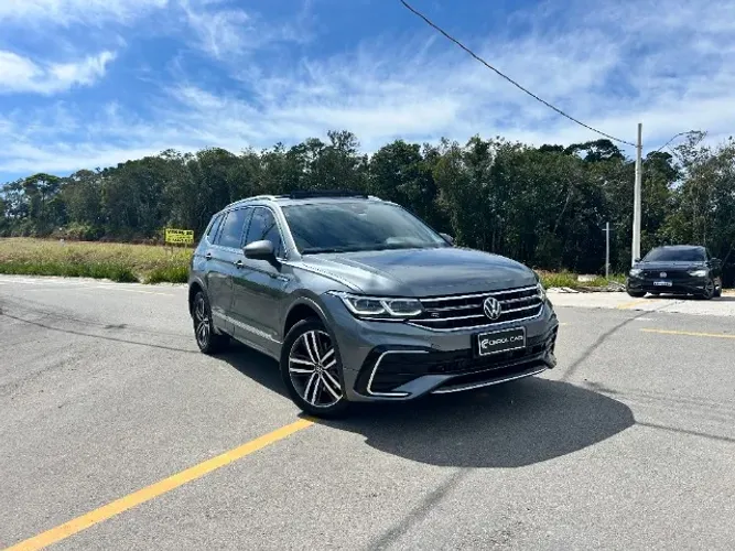 Volkswagen Tiguan Allspac R-line 300 TSI 2.0 2025