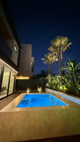 Casa em Condomínio no Eusébio com 4 Suítes