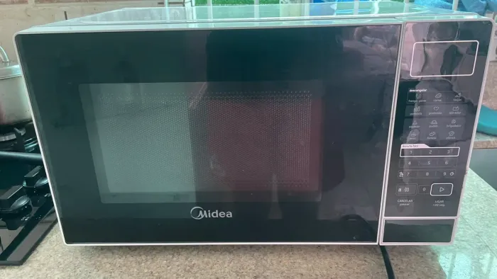 Micro-ondas Praticamente Novo