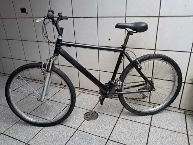 Bicicleta Caloi Aluminio aro 26 de 21 marchas , freios v brack , funcionando tudo certinho