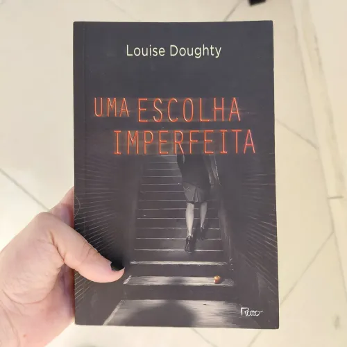 Livro Uma Escolha Imperfeita Desapego