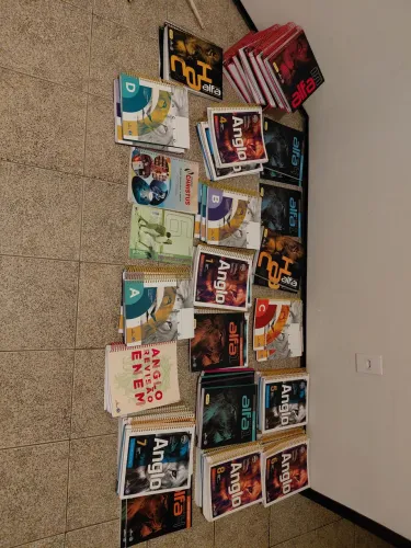 Livros e apostilas