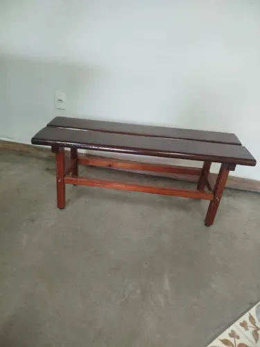 Vendo banco de madeira