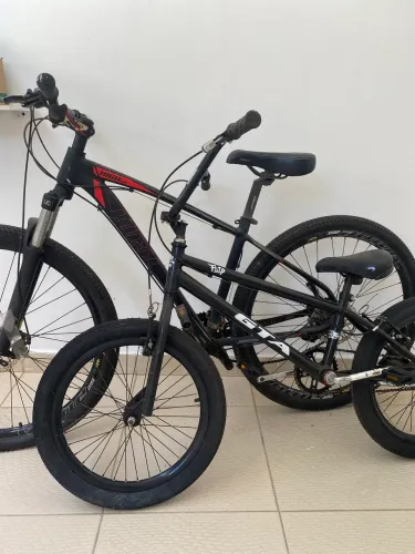 Vendo Bicicleta + BMX 