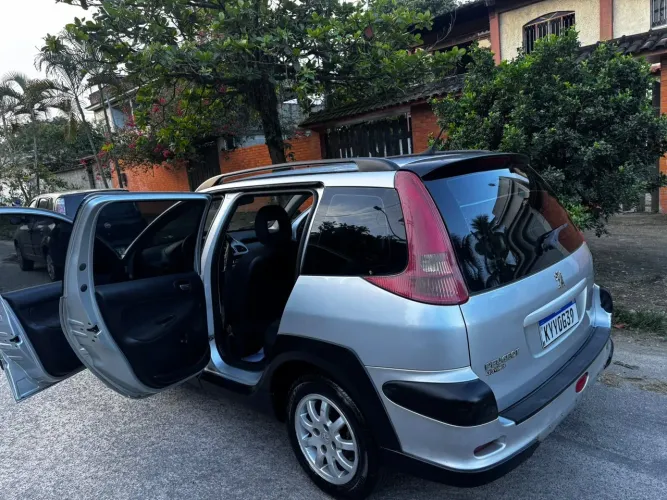 Peugeot 206 SW Escapade 1.6 16V Flex 5P 2007