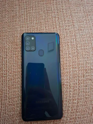 SAMSUNG A21