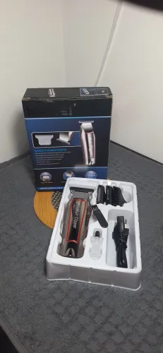 Máquina para Barbear e Corta cabelo.