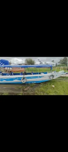 Vendo essa lancha