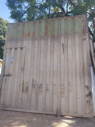 Vendo um portão  garagem  3.000 l.3.200 c.
