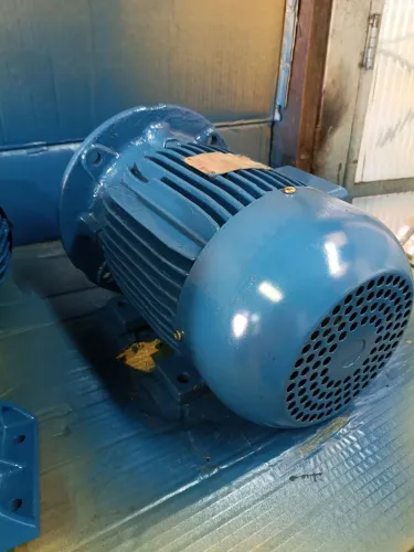 Motor elétrico Weg 5cv 4 polo.