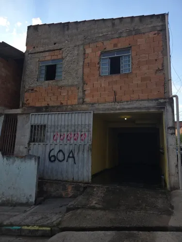 Casa 110m² com 2 Entradas Independentes no Bairro Kátia (Justinópolis) <br>