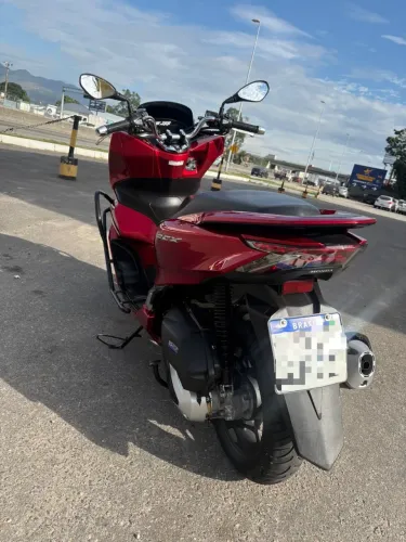 PCX VERMELHA 2025