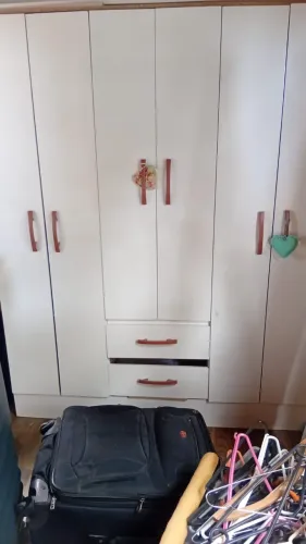 Vendo guarda roupa 