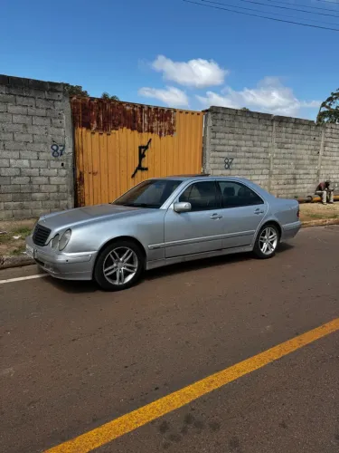 Mercedes-Benz E-320 Avantgarde 2001