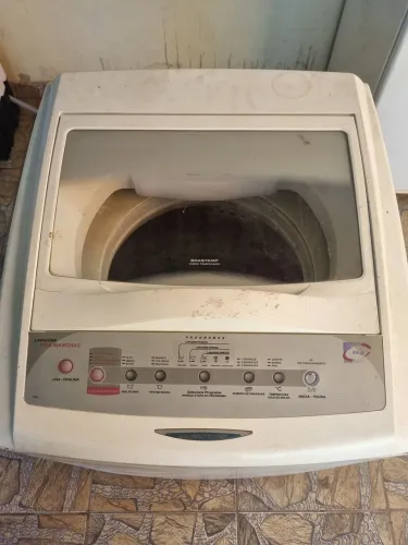 Maquina de lavar com defeito, para conserto ou retirada de peças 