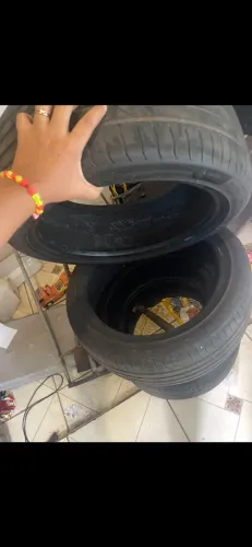 Vendo pneu ario 17 perfil baixo