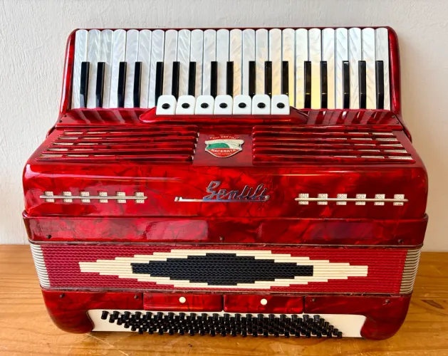 Acordeon Gentili 120bx