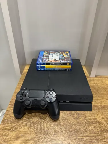PlayStation 4 - 500GB