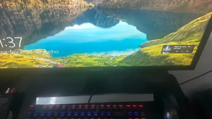 monitor samsung uhd 28