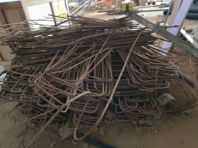 Ferro de construção 