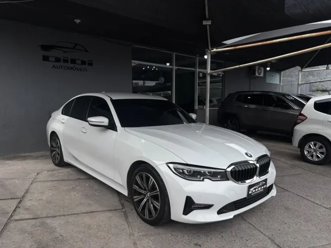 BMW 320I A Modern/sport TB 2.0/a.flex 16V 4P 2022
