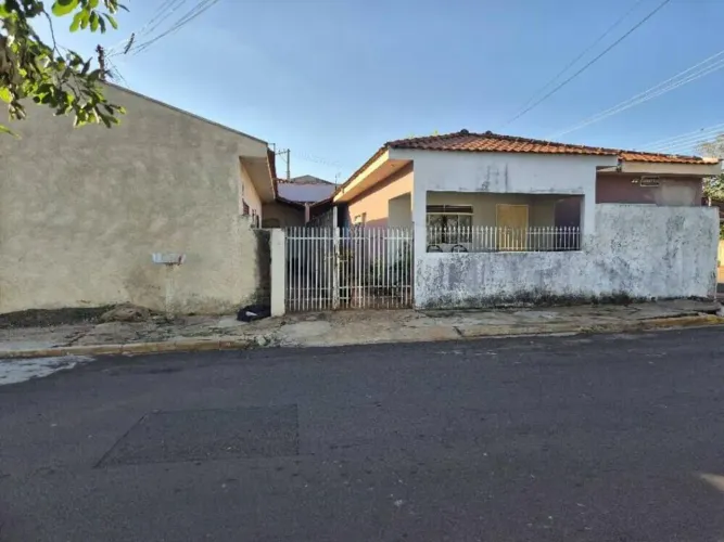 CASA RESIDENCIAL em PRESIDENTE PRUDENTE - SP, JARDIM ESTORIL