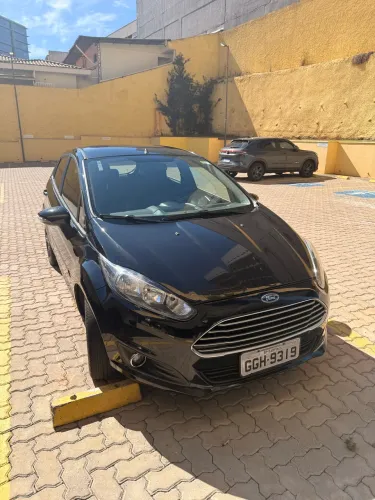 Ford Fiesta SEL 1.6 16V Flex Mec. 5P 2017