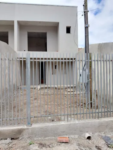 Sobrado com 3 dormitórios sendo uma suíte à venda, 97 m² por R$ 650.000 - Orleans - Curiti