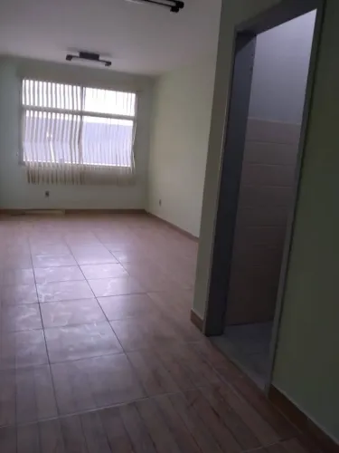 Sala comercial em Jardim Limoeiro