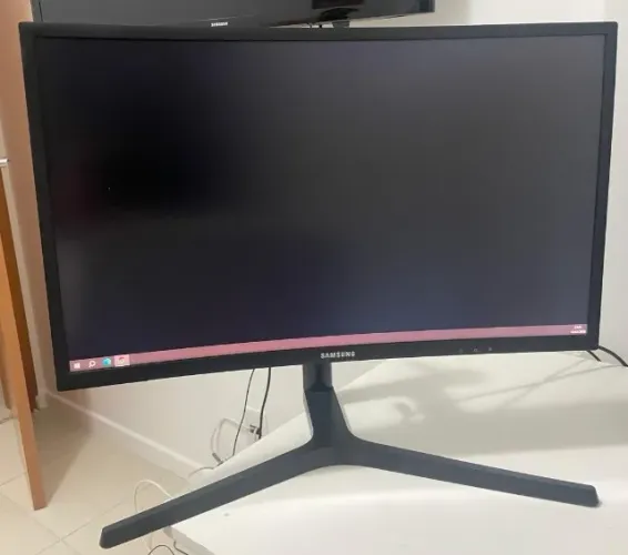 Monitor Samsung Gamer 24 Curvo